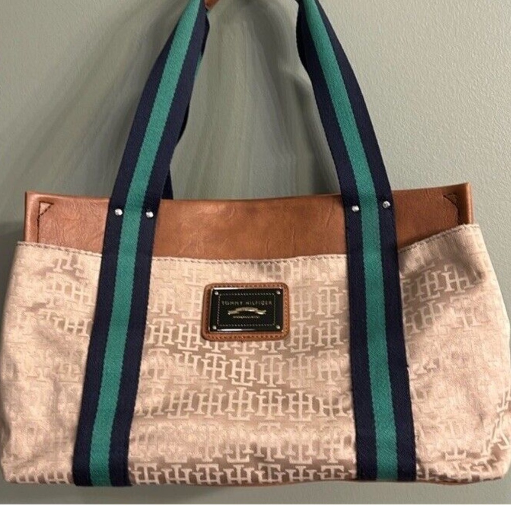 TOMMY HILFIGER MONOGRAM GREEN AND NAVY STRIPE PURSE - Picture 16 of 16